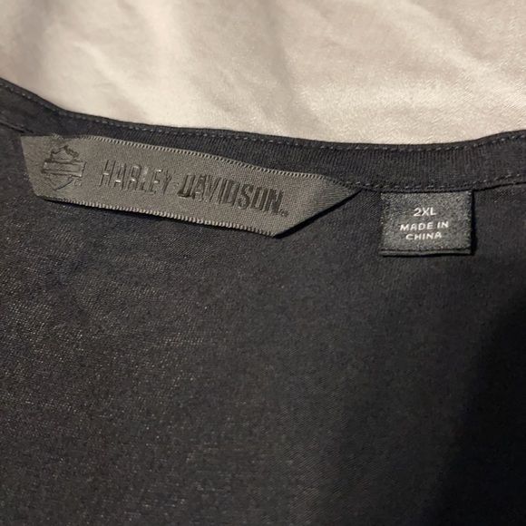 H-D top - Picture 3 of 3